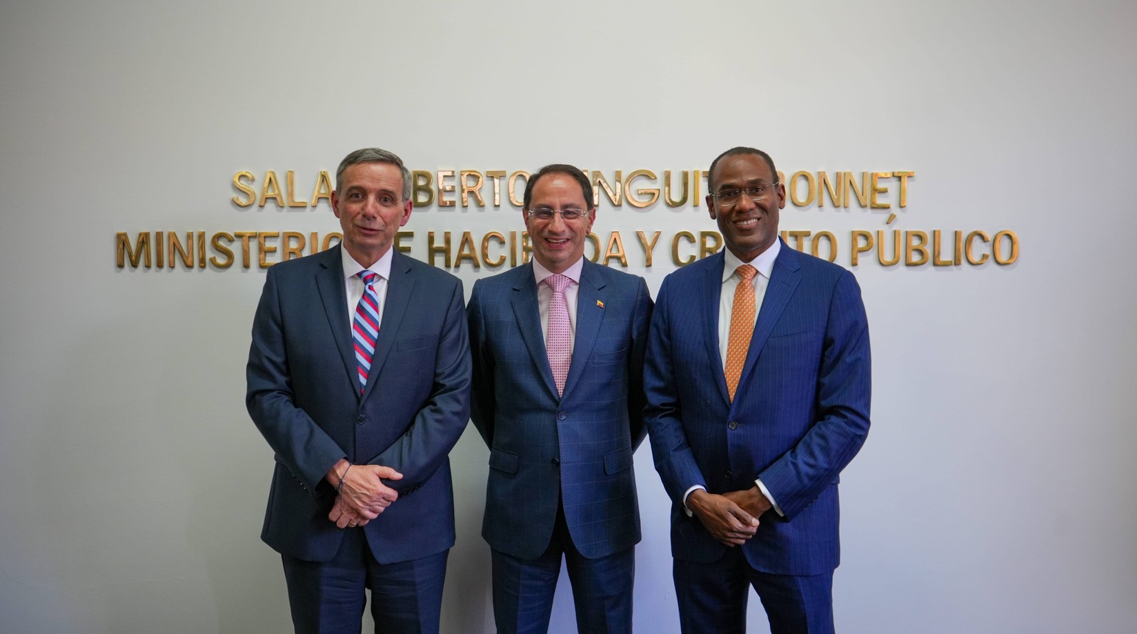 Miguel Gómez, José Manuel Restrepo, Nigel Clarke