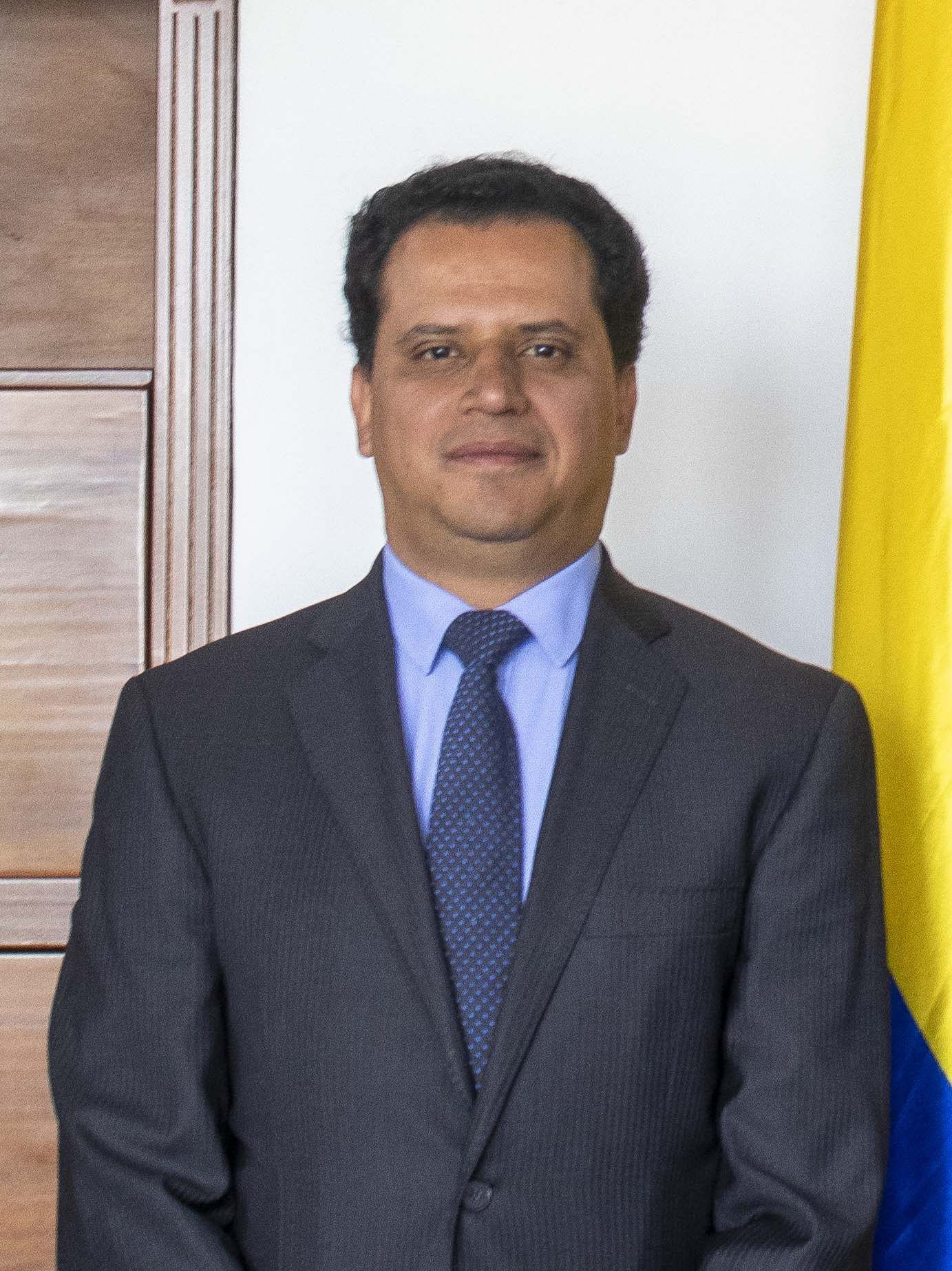 FOTO Director de Apoyo Fiscal