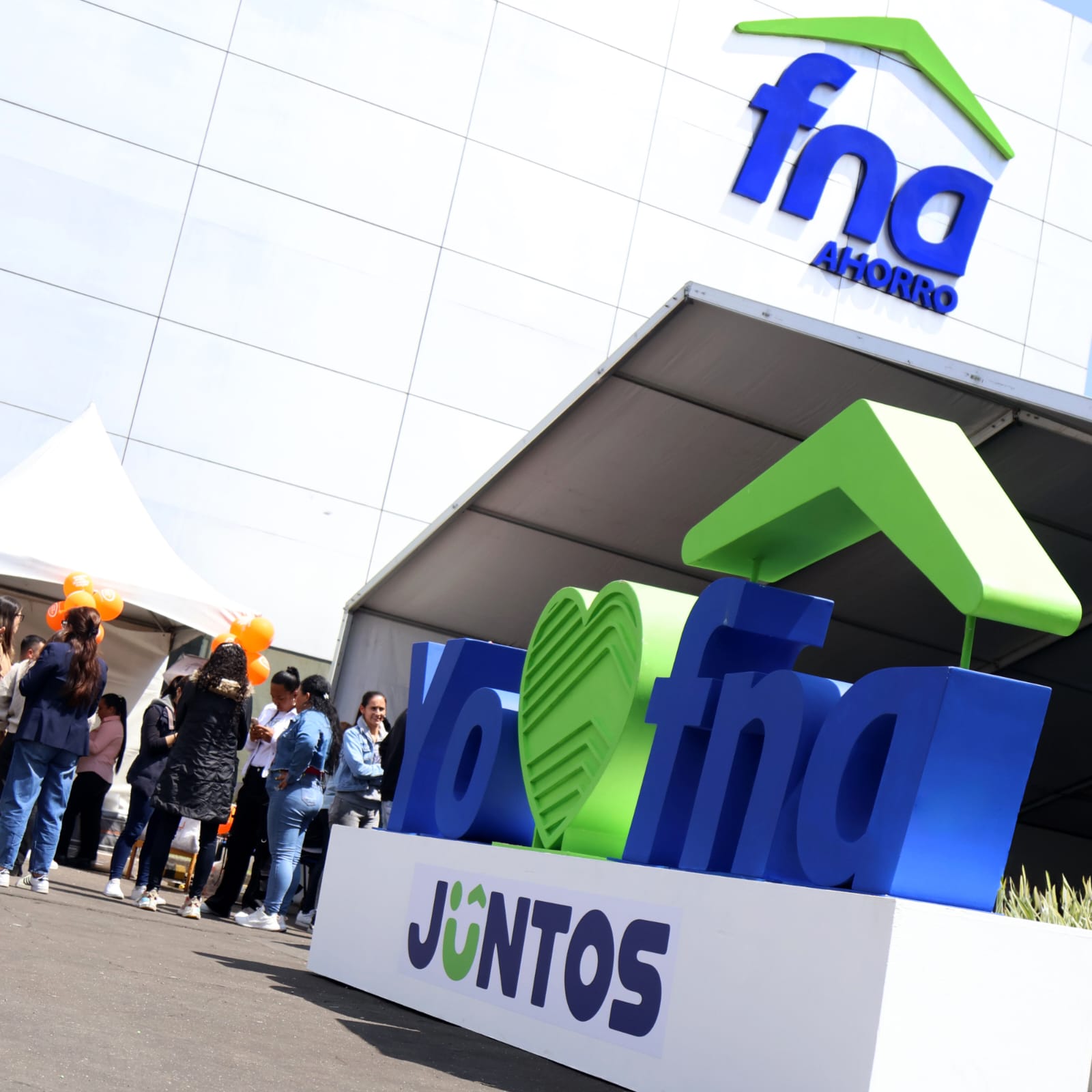 Las empresas vinculadas al FNA también encontrarán en Juntos FNA una herramienta para fortalecer el acompañamiento a sus colaboradores a través de beneficios corporativos hechos a la medida.