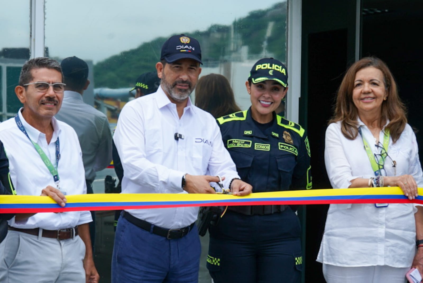 Inauguración de paneles solares en la Dirección Seccional de Impuestos y Aduanas Cartagena