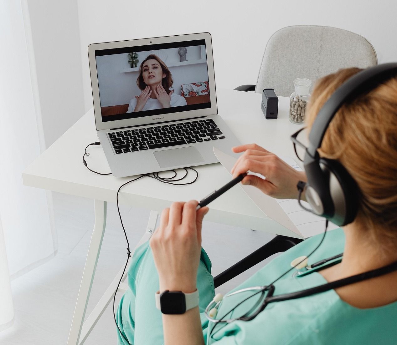 La telemedicina, una alternativa para atender a los enfermos.