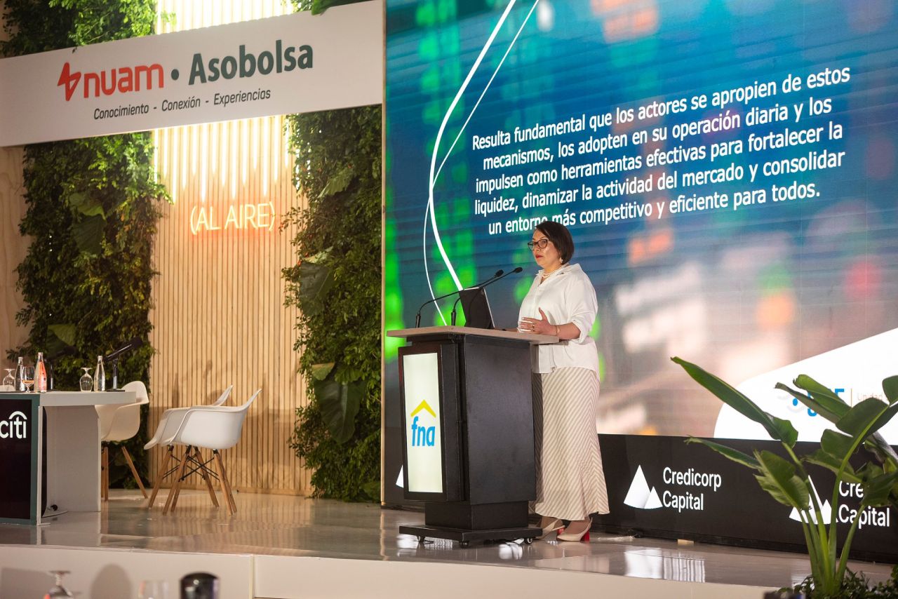 Participación de la URF en el Congreso Regional Nuam - Asobolsa 2025