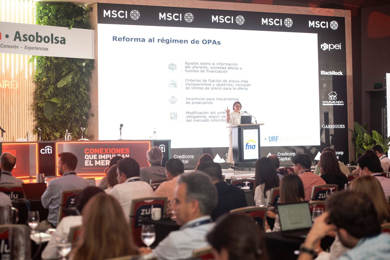 Participación de la URF en el Congreso Regional Nuam - Asobolsa 2025