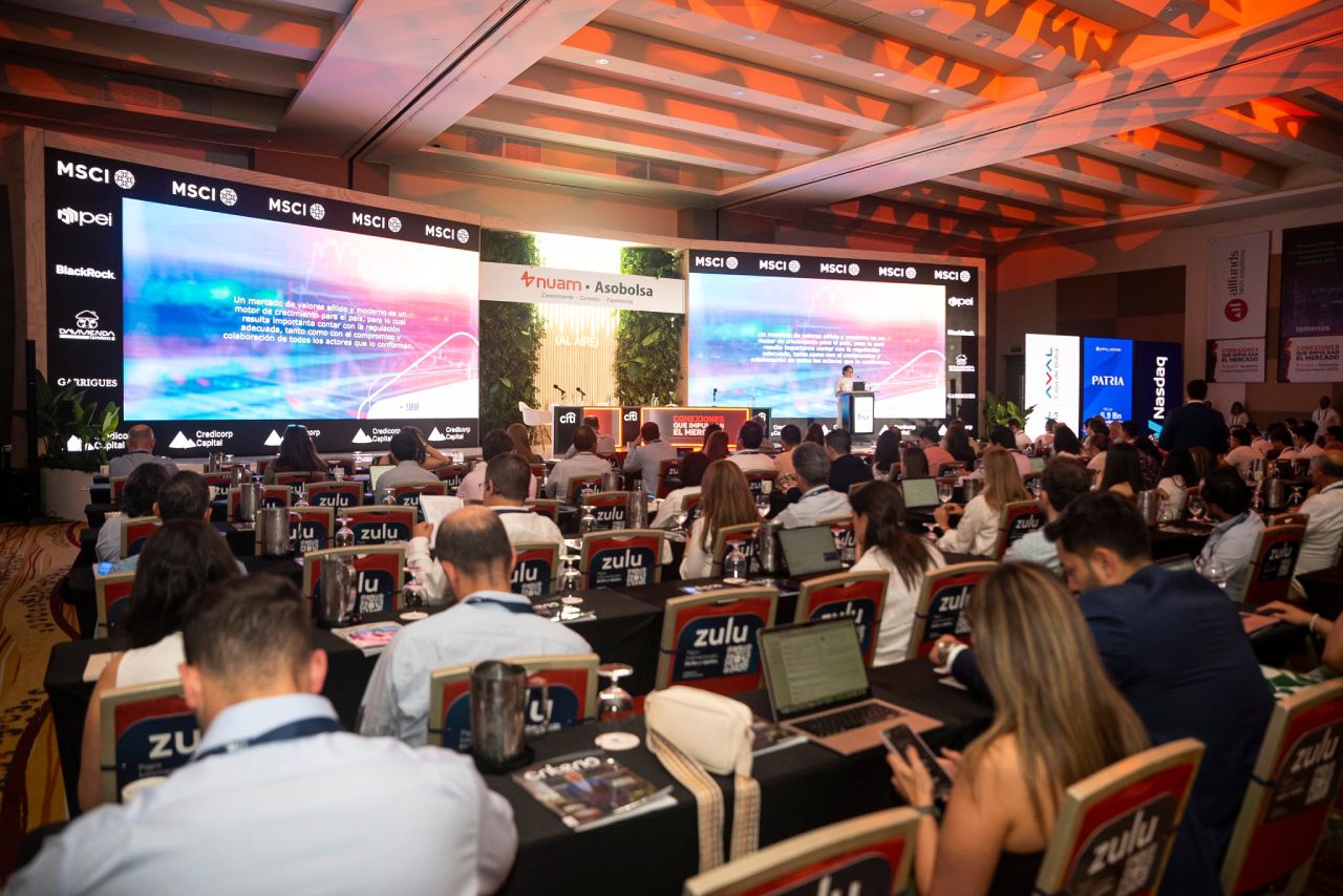 Participación de la URF en el Congreso Regional Nuam - Asobolsa 2025